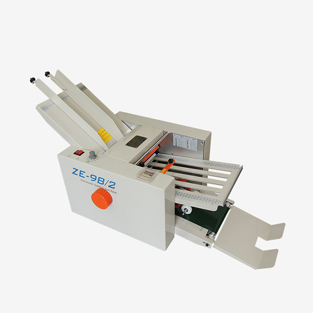 Automatische Papierfalzmaschine ZE-9